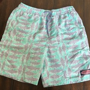 Boys Vineyard Vines swim trunks size M (12-14)